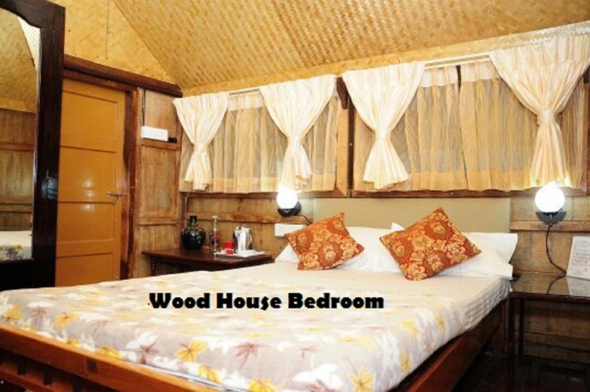 Green Ark Resorts Thekkady Room photo