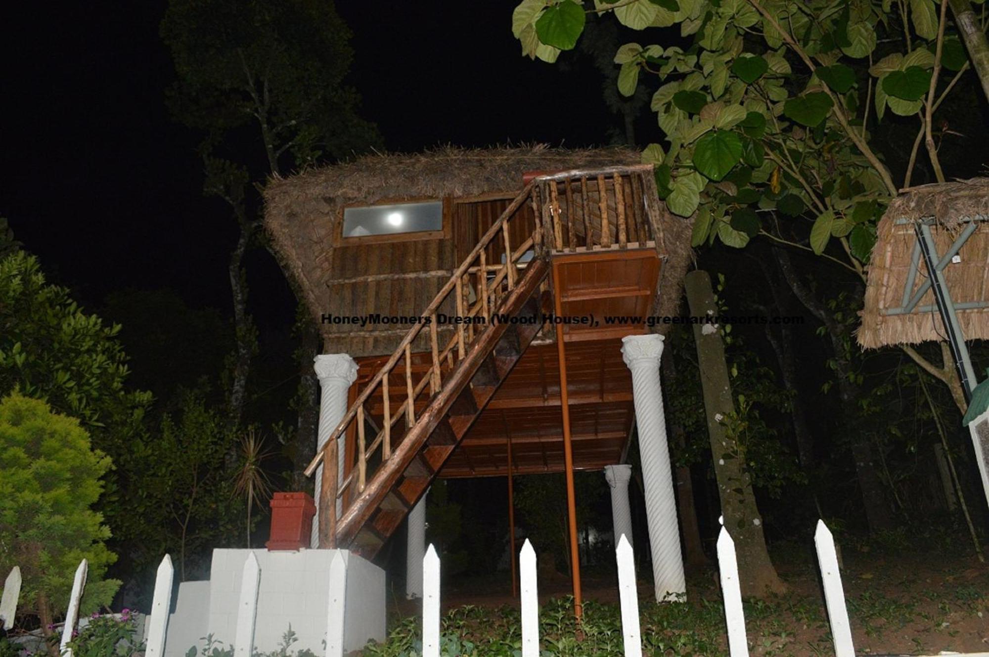 Green Ark Resorts Thekkady Room photo